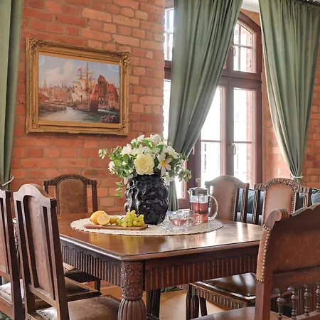 Sauna Retreat W Zaulku Sw Bartlomieja By Downtown Gdańsk